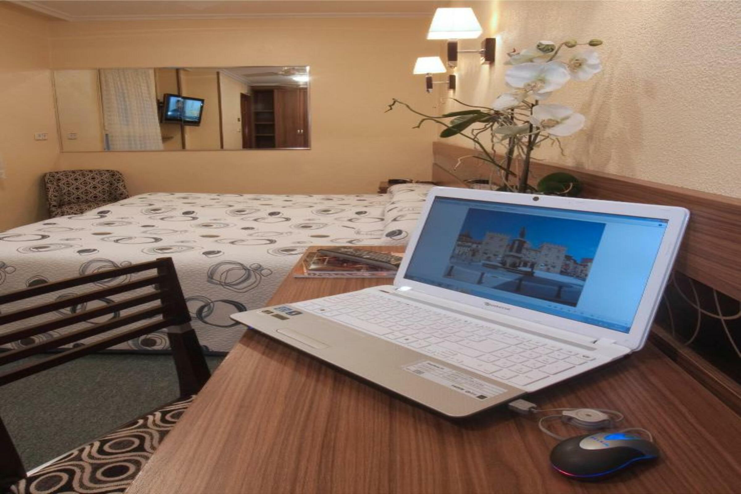 Hotel Castilla Хіхон Екстер'єр фото